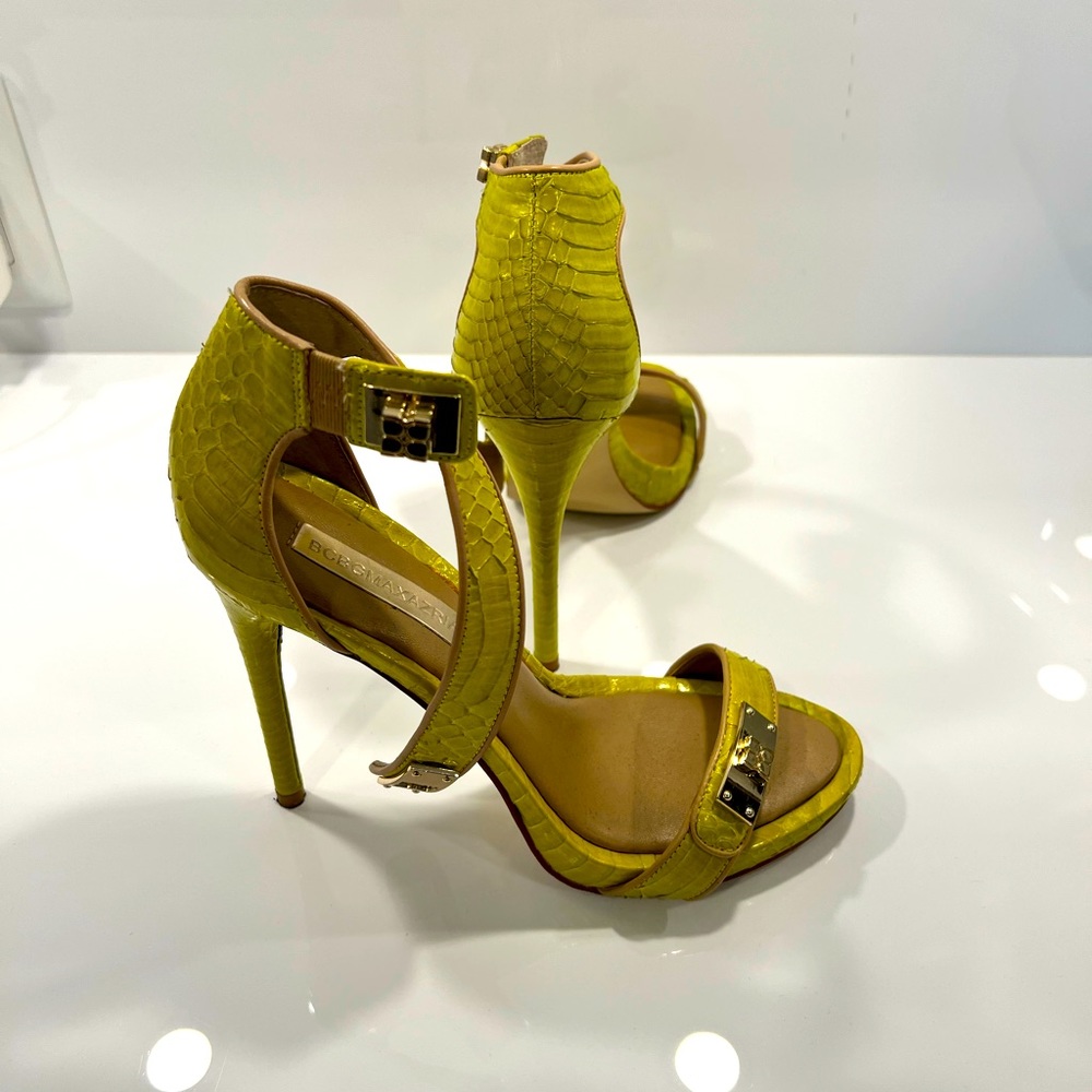BCBG heels